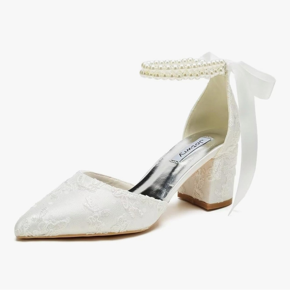 Elegant White Lace Pearl-Ankle Block Heel Pump